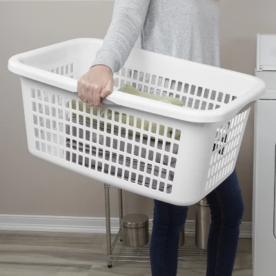 2bu Laundry Basket White - Brightroom™: Portable Plastic Clothes Organizer With Built-In Handles, 70.4L Capacity 5 2bu Laundry Basket White - Brightroom™: Portable Plastic Clothes Organizer With Built-In Handles, 70.4L Capacity - Image 4