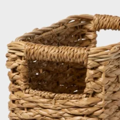Braided Seagrass Small Bin - Brightroom™ 5 Braided Seagrass Small Bin - Brightroom™ -Green house GUEST 5a052bfa cbf4 4f51 b7ee 52a5ecc16b2f